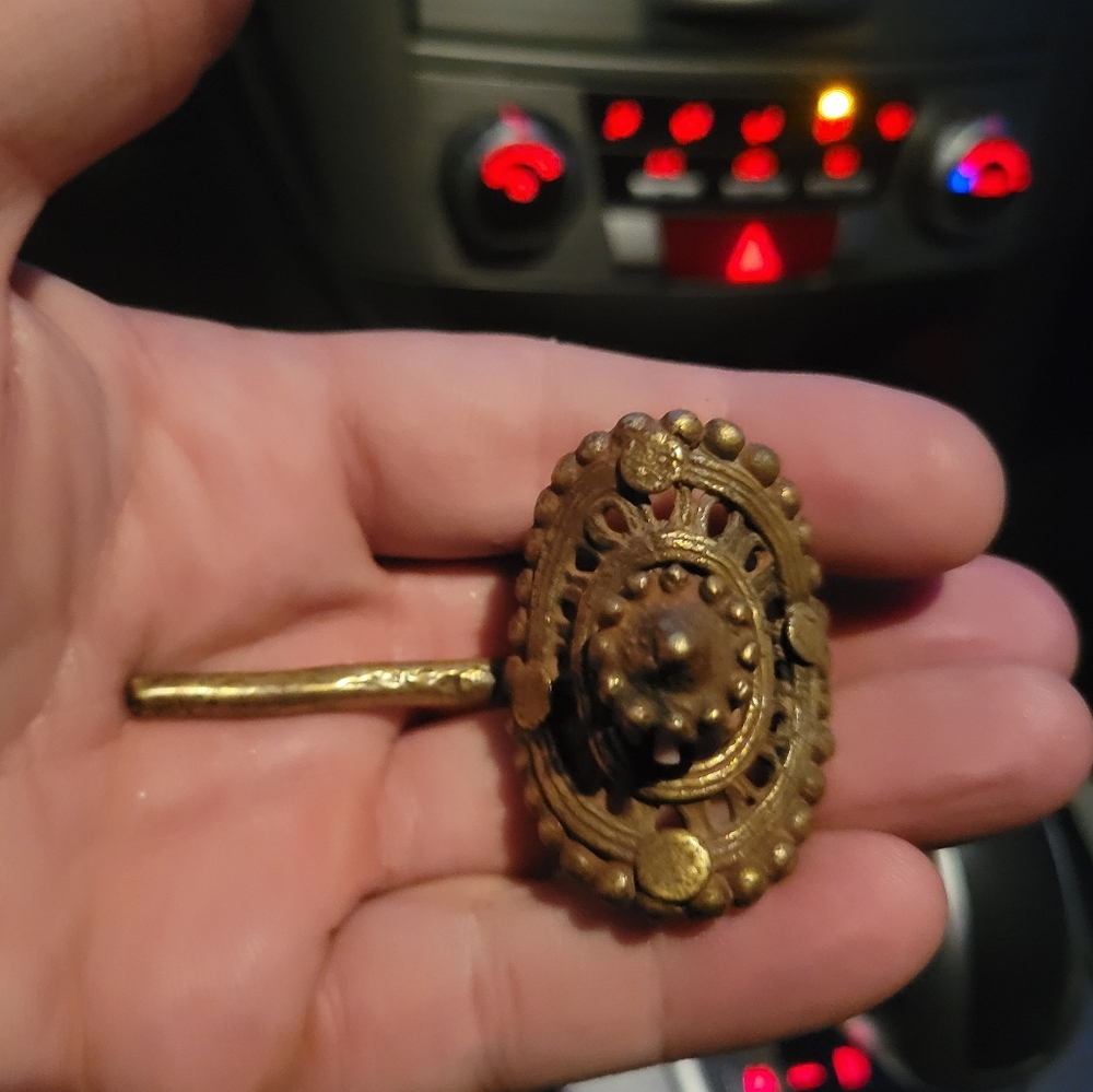 Vintage Gold Brooch